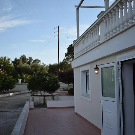 Traditional In Nature דירה Kouvalata