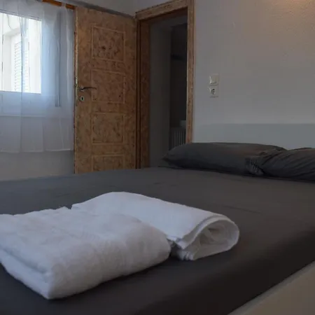 Traditional In Nature Kouvalata